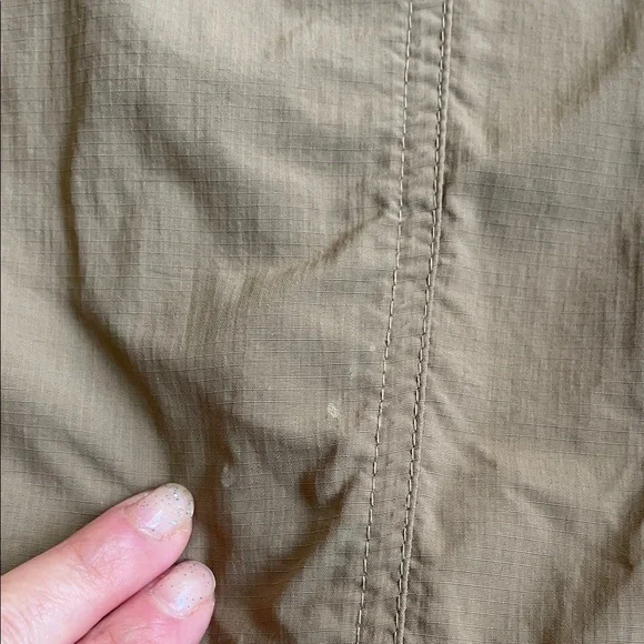 Columbia Men’s 30x34 convertible hiking pants - Picture 8 of 11